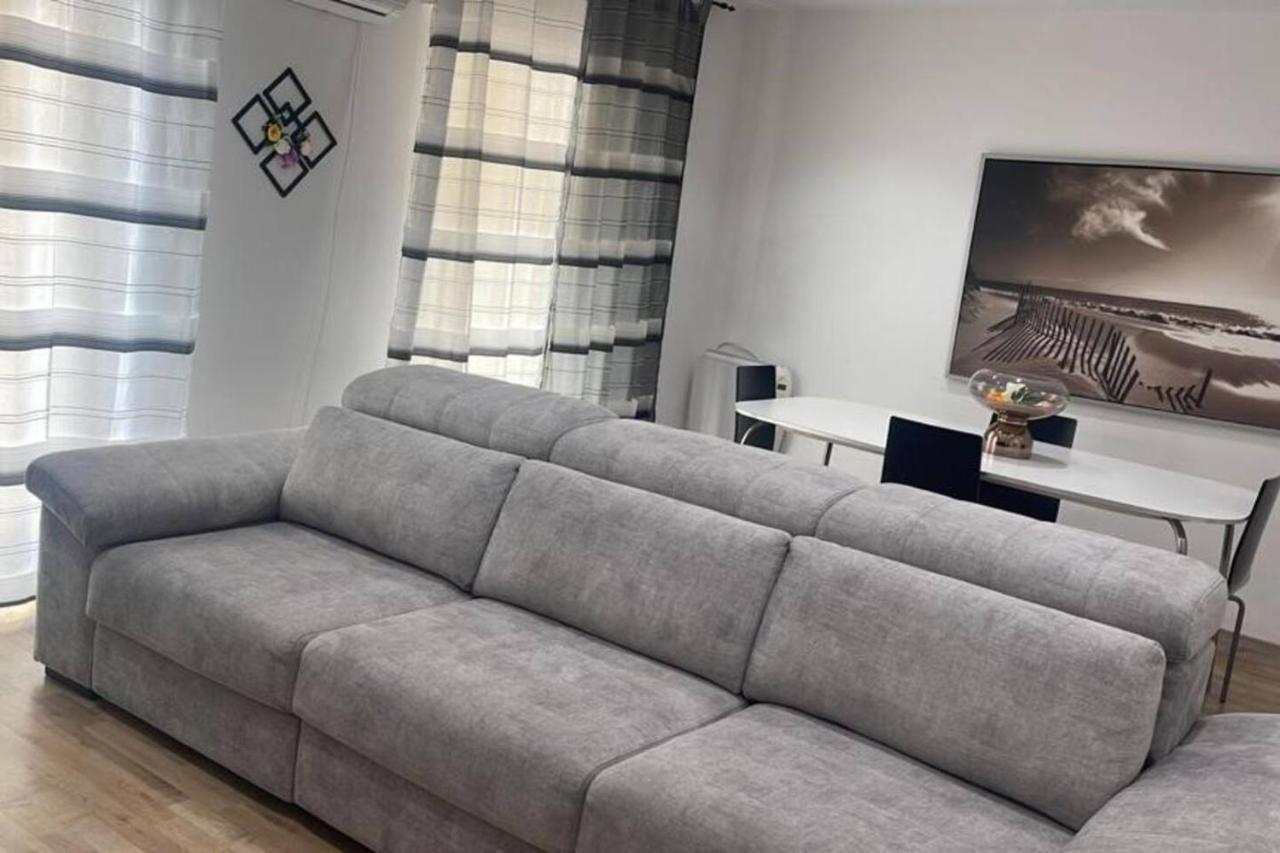 Amplio En Appartement *